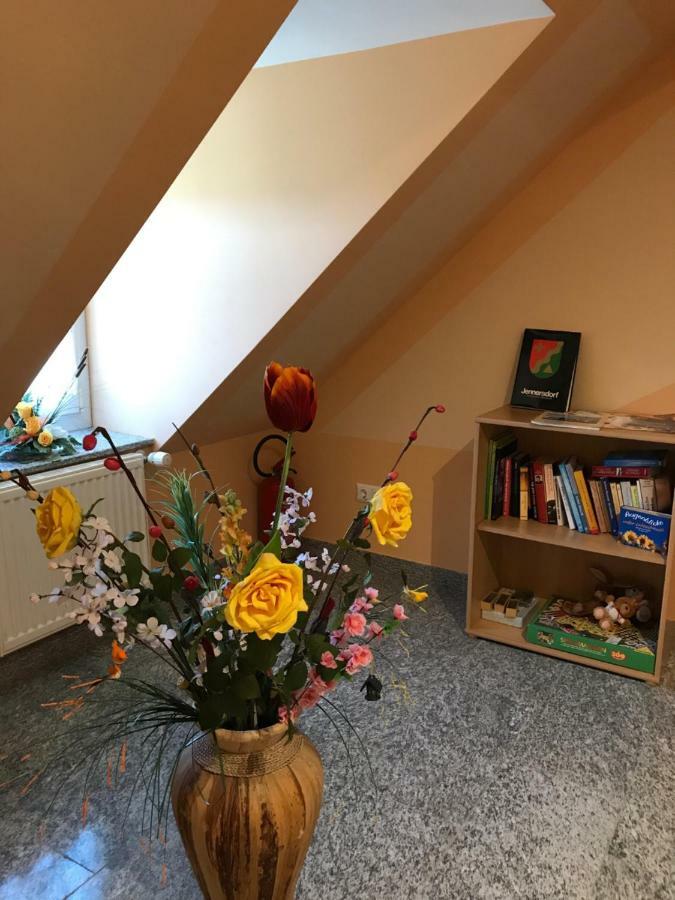 Gaestehaus Lindenhof Jennersdorf Extérieur photo