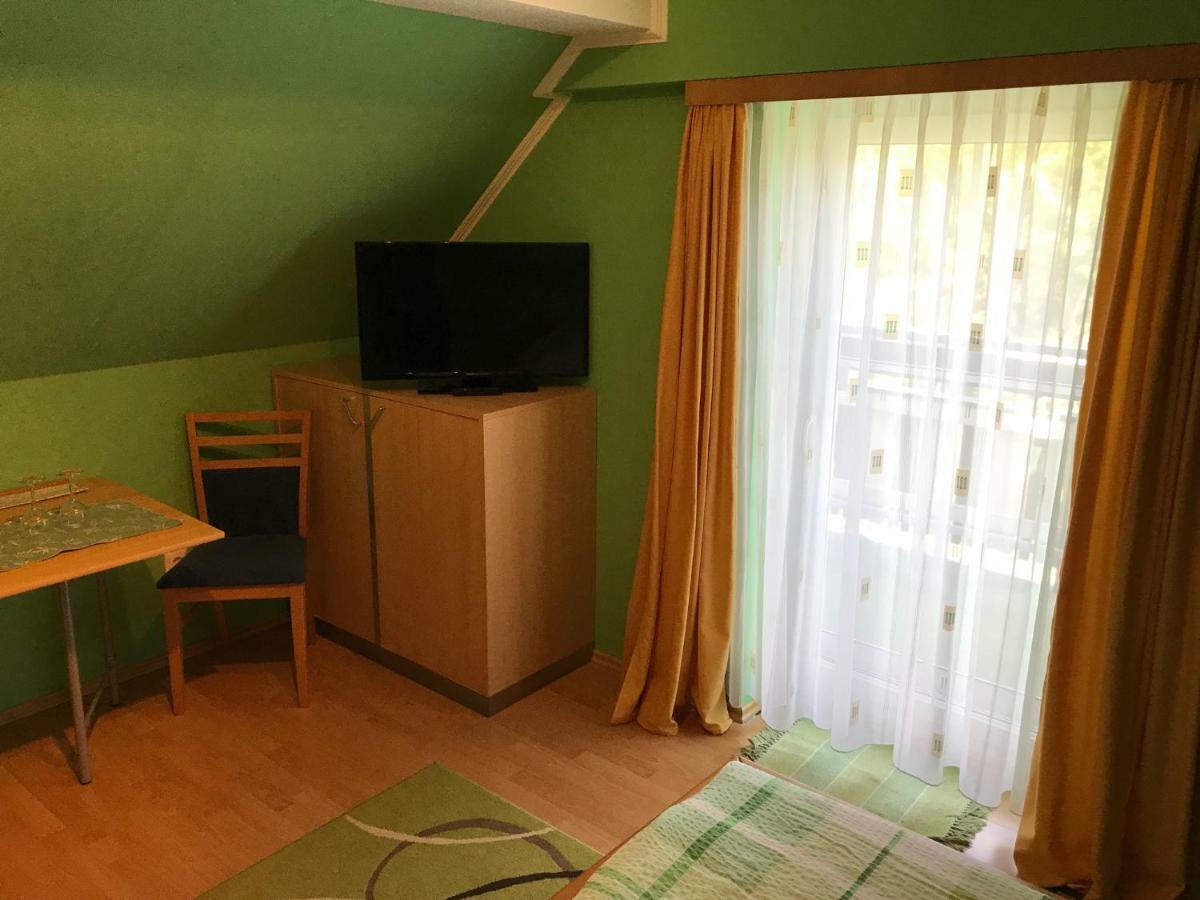 Gaestehaus Lindenhof Jennersdorf Extérieur photo